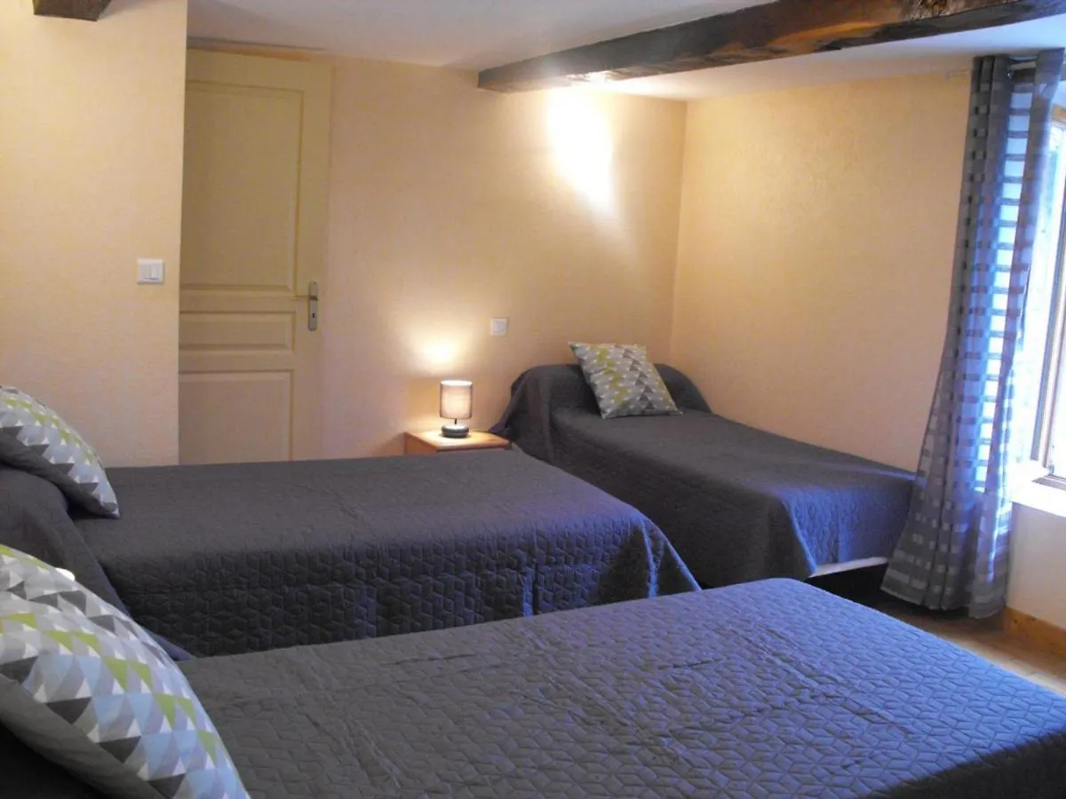 Gite Spacieux Avec Cheminee Et Wifi - Animaux Admis - Fr-1-496-87 Saint-Paul-de-Vezelin 0*,  France