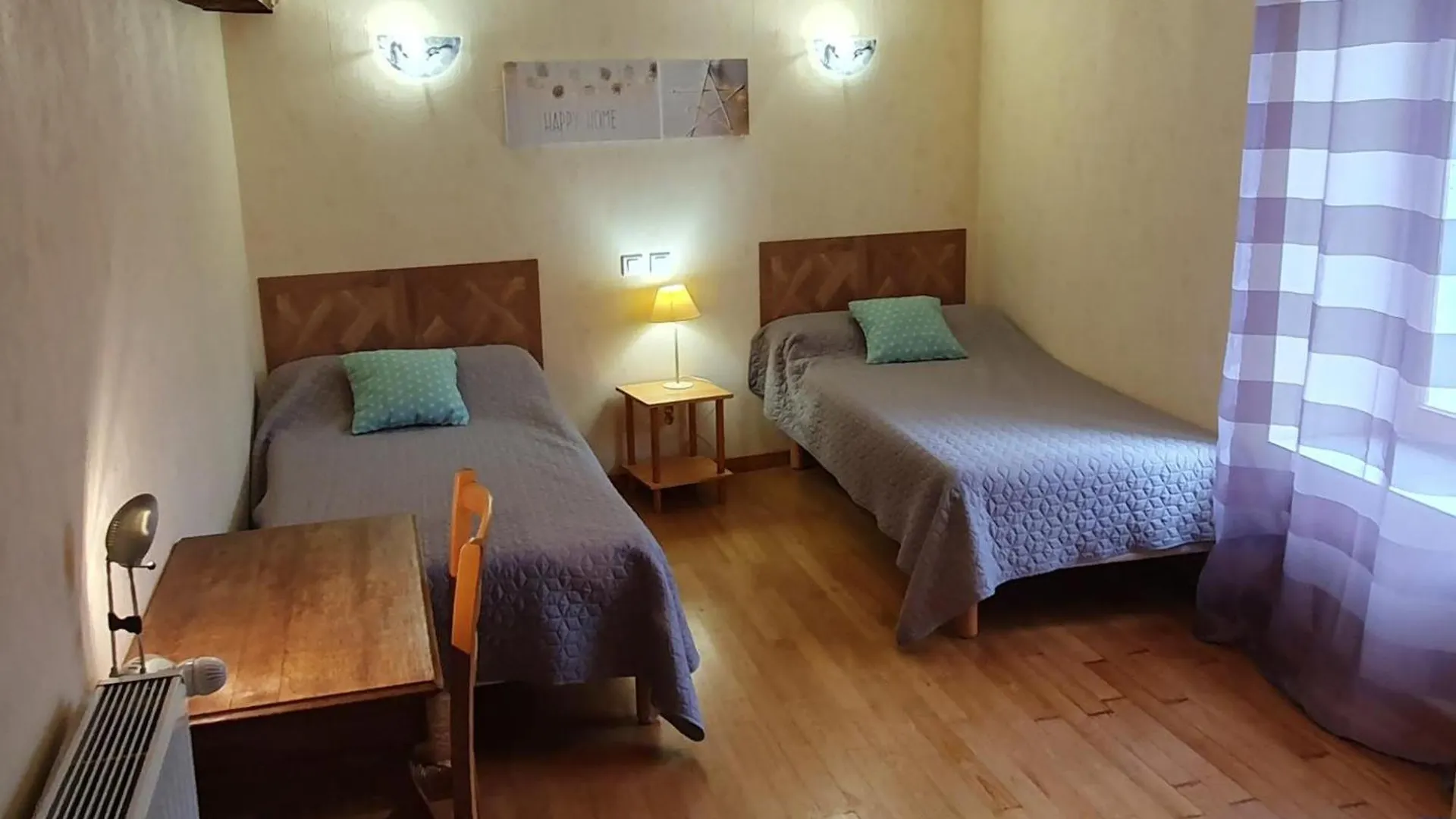 Gite Spacieux Avec Cheminee Et Wifi - Animaux Admis - Fr-1-496-87 Saint-Paul-de-Vezelin 0*,